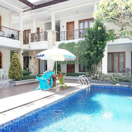 Hotel Collection O 3945 Bale Tardian Syariah Melati Esterno foto